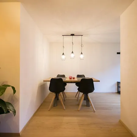 Chasa Allegra Apartment