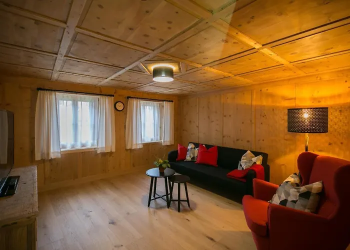 Chasa Allegra شقة *